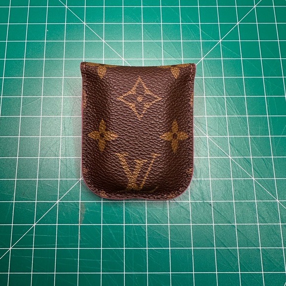 Personal Leather Storage Accessory - Picture 4 of 8